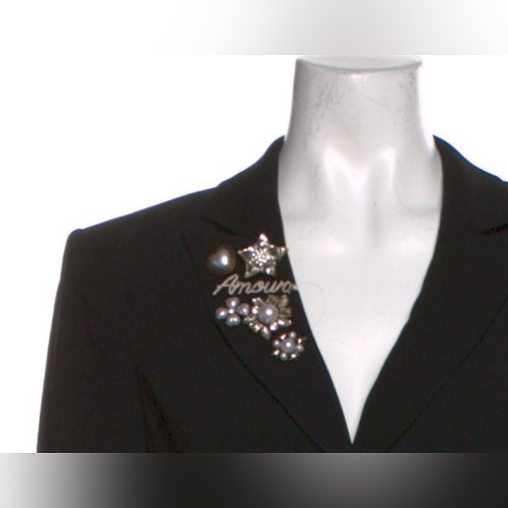 Cinq à Sept Black Blazer with Pearl and Crystal beads 4 - Picture 3 of 10